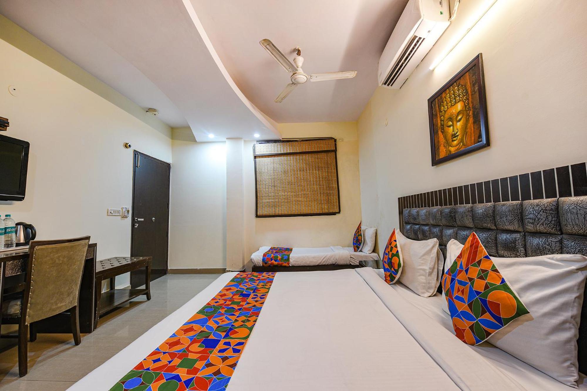 Fabhotel Swiss International Patel Nagar Нью-Дели Экстерьер фото