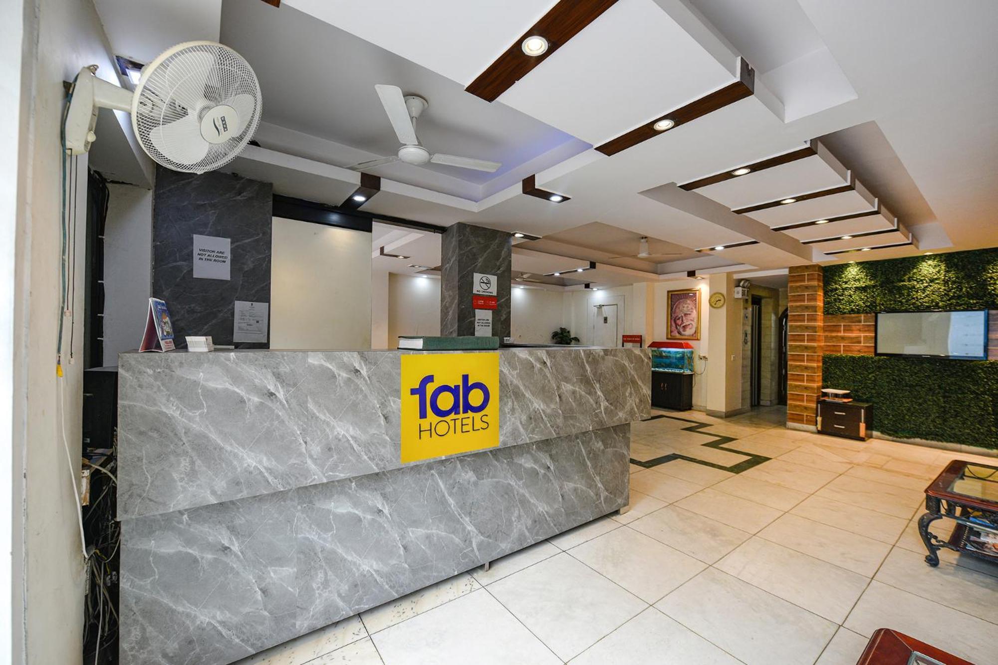 Fabhotel Swiss International Patel Nagar Нью-Дели Экстерьер фото