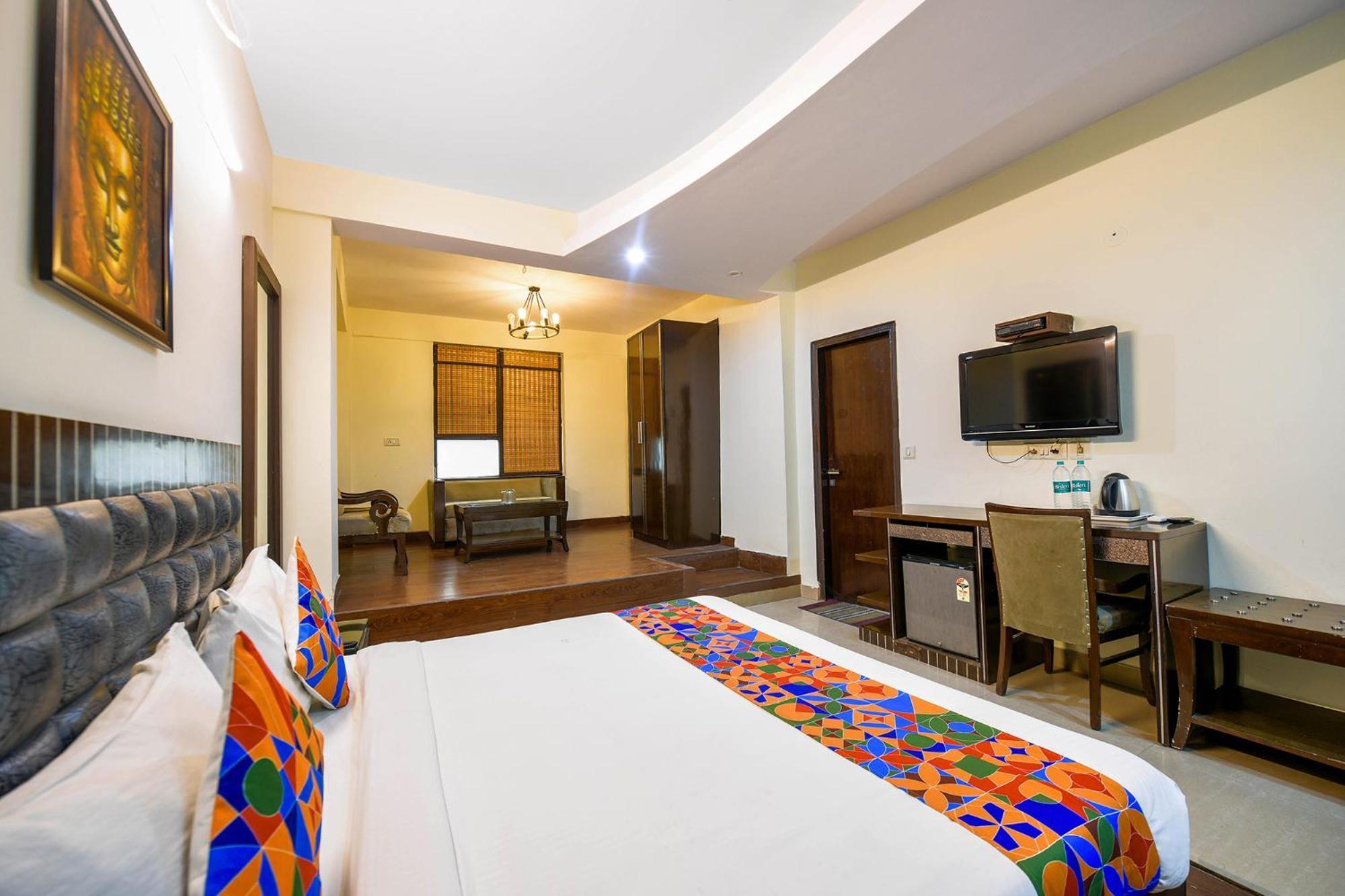 Fabhotel Swiss International Patel Nagar Нью-Дели Экстерьер фото